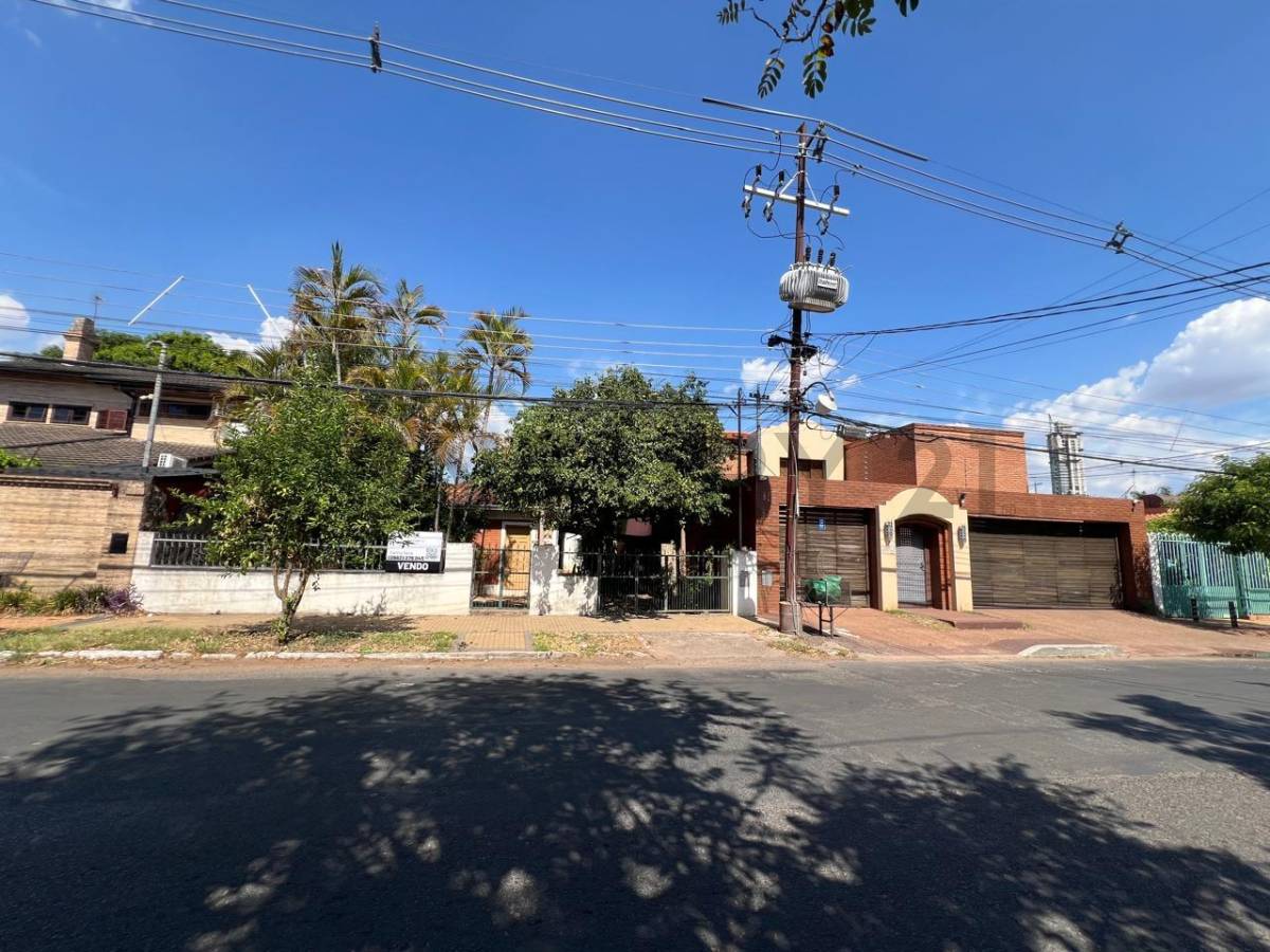 En venta casa sobre la calle Zubizarreta, barrio Mburukuja! - imagen 2