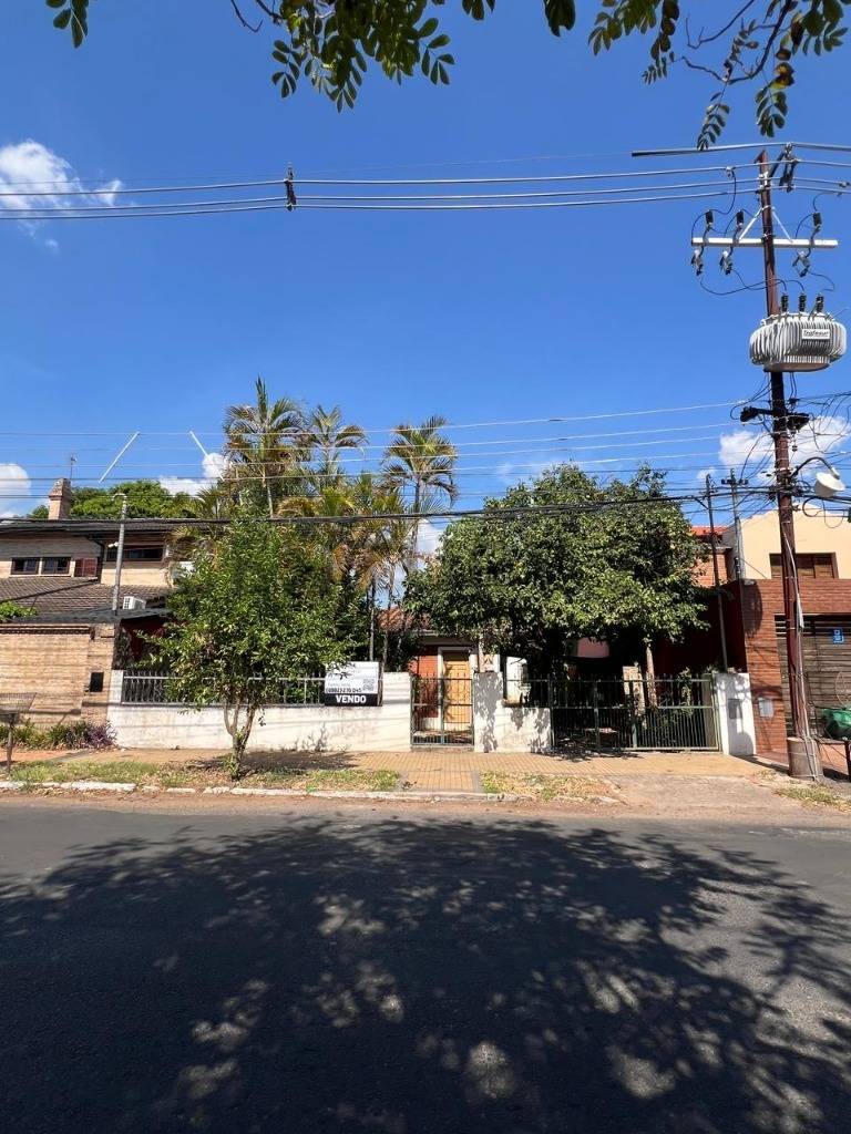 En venta casa sobre la calle Zubizarreta, barrio Mburukuja! - imagen 3