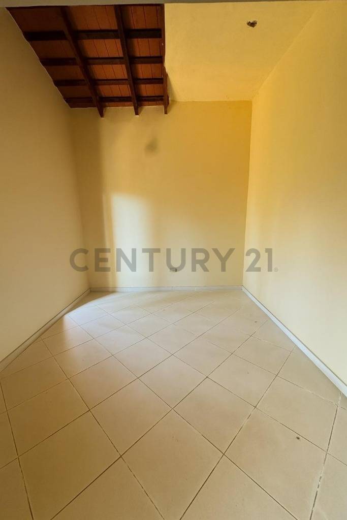 EN VENTA – CASA EN BARRIO MARISCAL ESTIGARRIBIA - 6