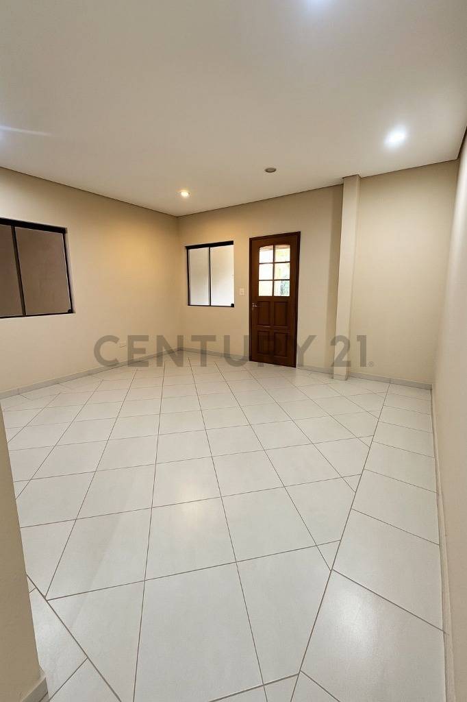 EN VENTA – CASA EN BARRIO MARISCAL ESTIGARRIBIA - 10