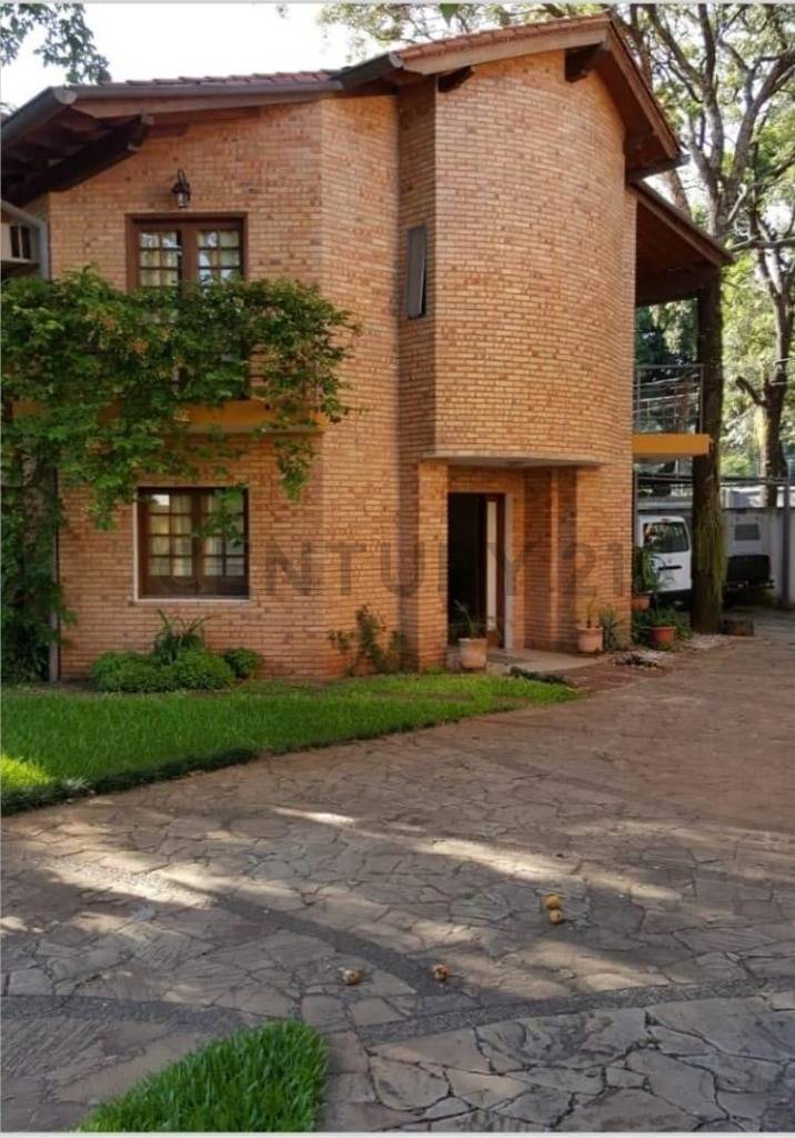¡Oportunidad única! Terreno con dos casas en condominio - imagen 2