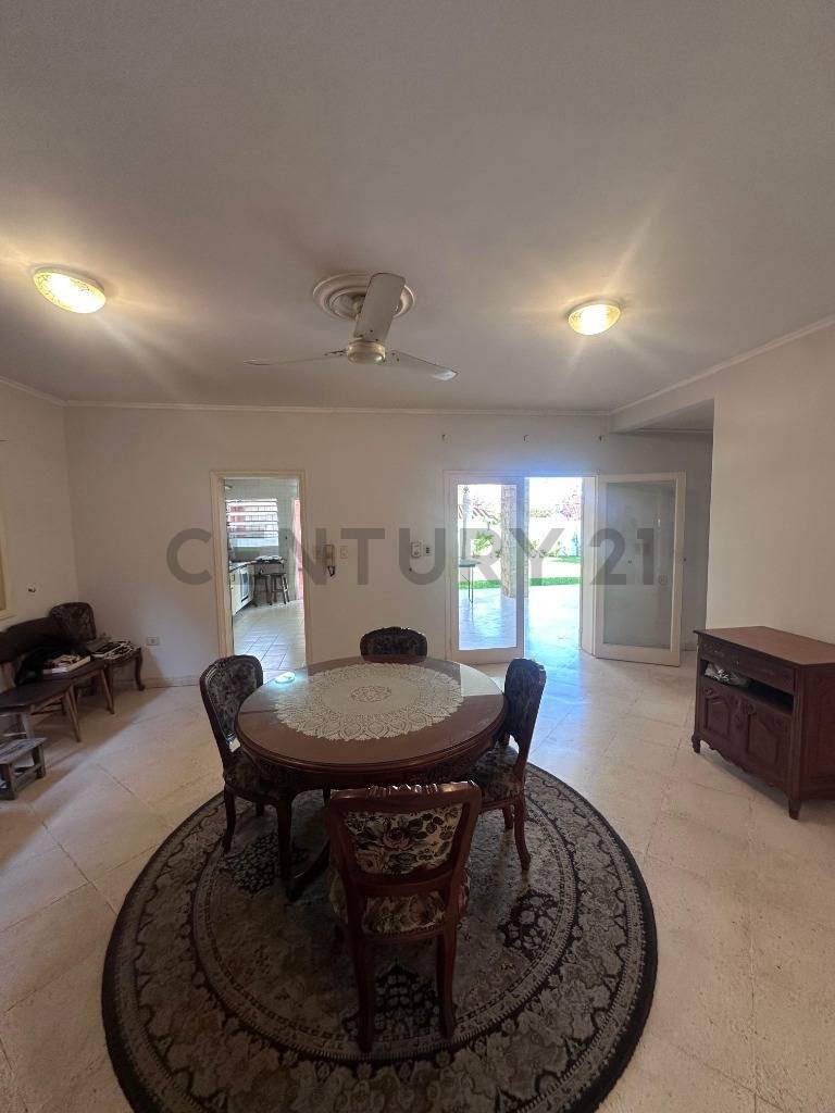 Vendo casa para comercio o vivienda en esquina barrio Mariscal Lopez Asunción - imagen 8