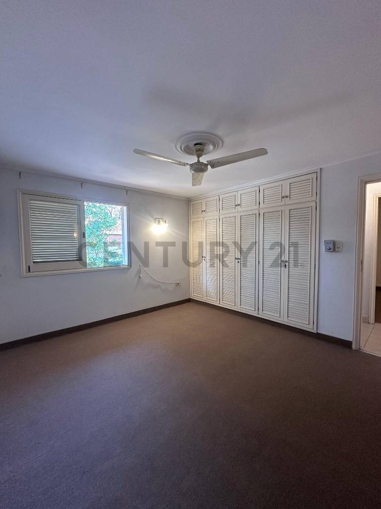 Vendo casa para comercio o vivienda en esquina barrio Mariscal Lopez Asunción - imagen 13