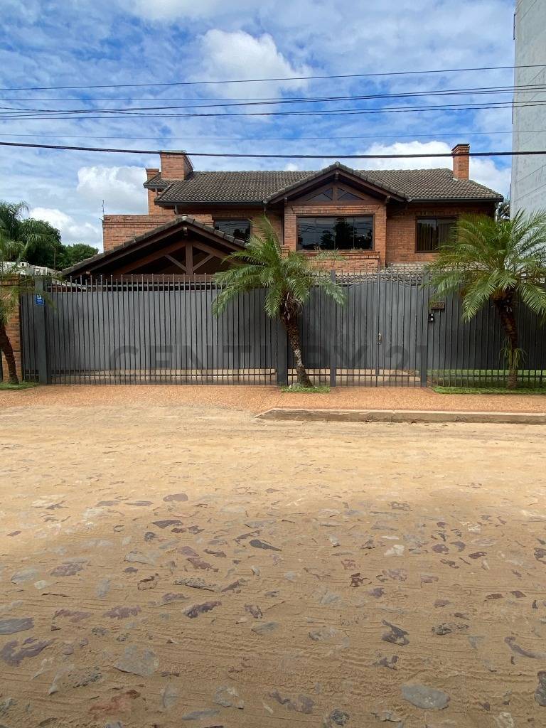 VENTA RESIDENCIA EN EL BARRIO MBURUCUYA - 2