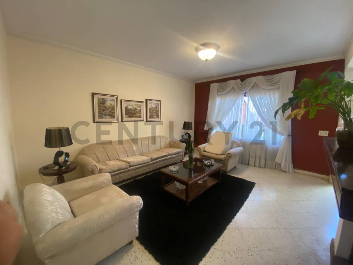 VENDO CASA DE 5 DORMITORIOS | BARRIO NAZARET - 7