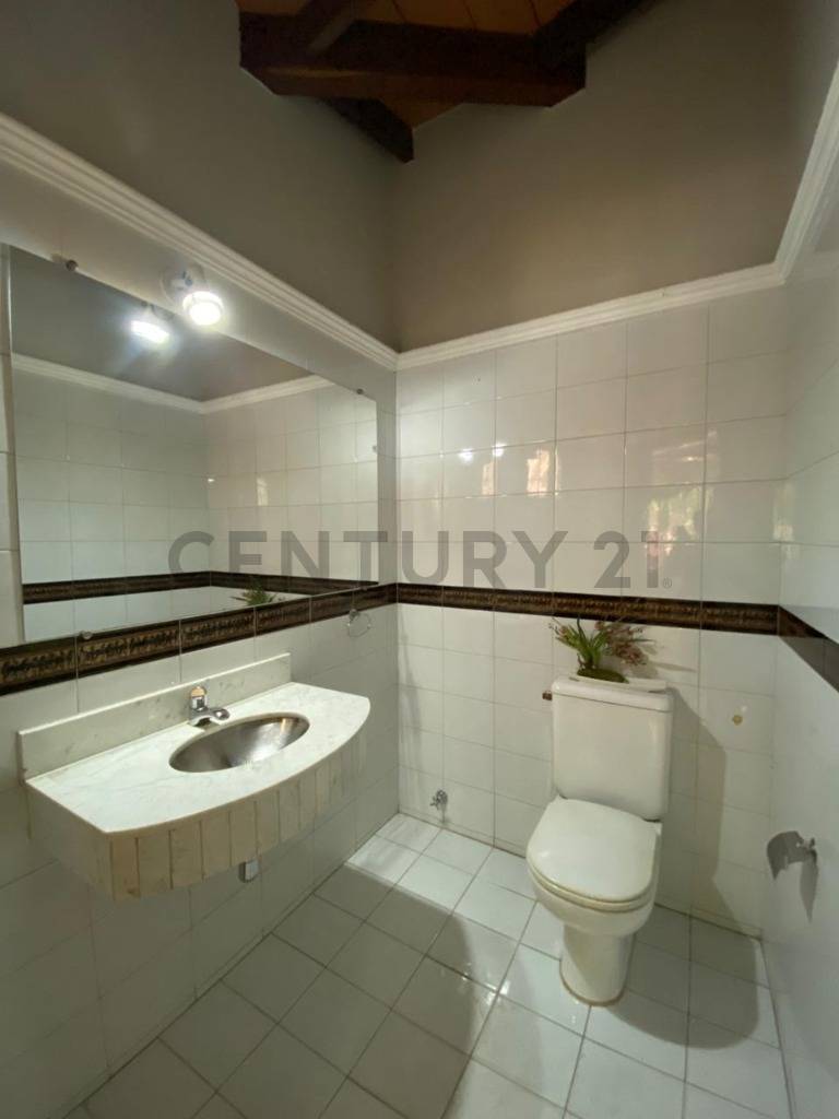 Casa en Venta – Barrio Nazareth, Asunción - 5