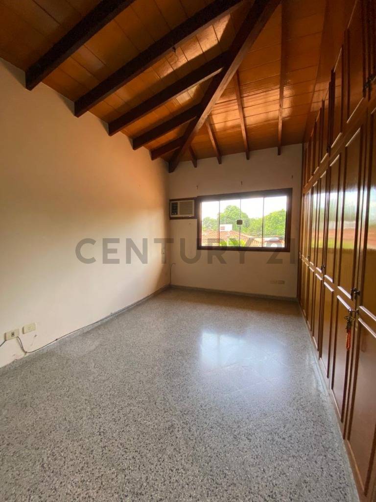 Casa en Venta – Barrio Nazareth, Asunción - 12