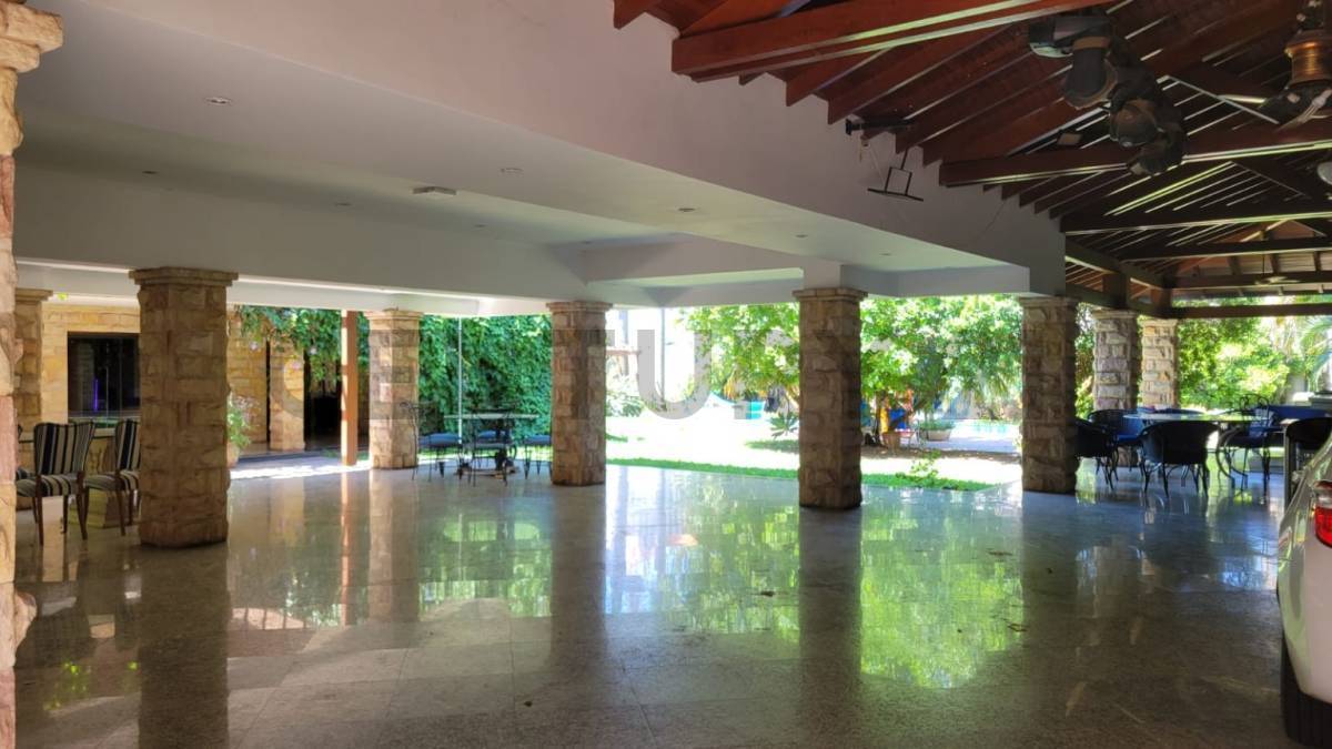 Vendo Hermosa y Espaciosa casa en esquina - 4