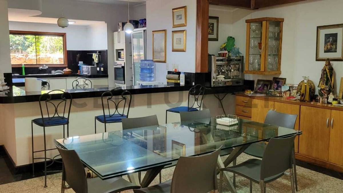 Vendo Hermosa y Espaciosa casa en esquina - 7