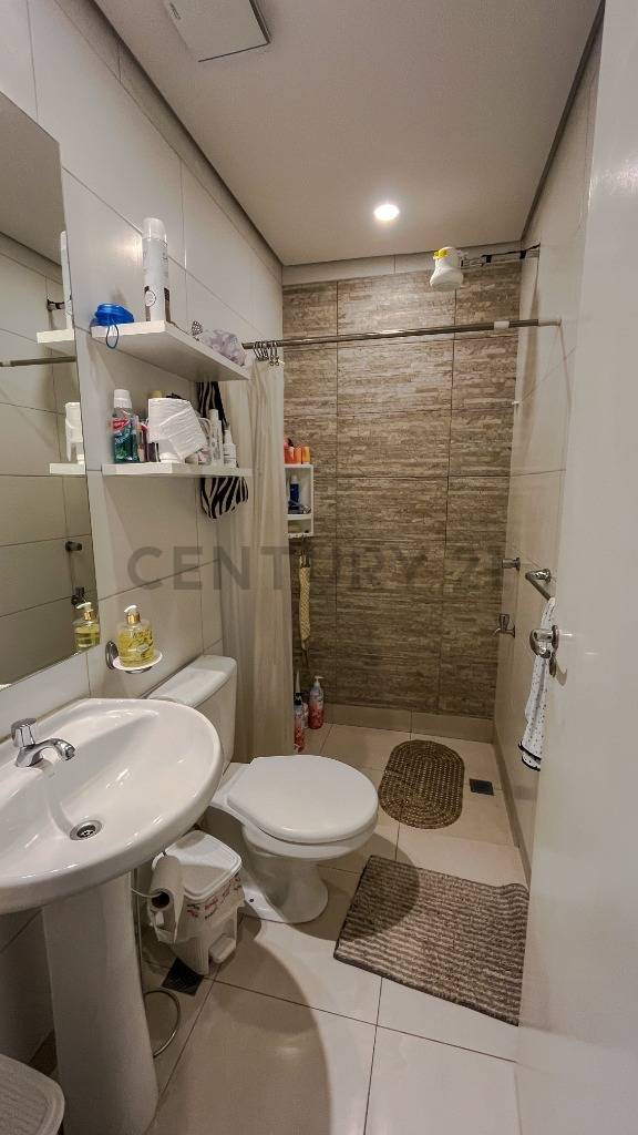 VENDO CASA EN ASUNCION BARRIO PETTIROSI - imagen 11