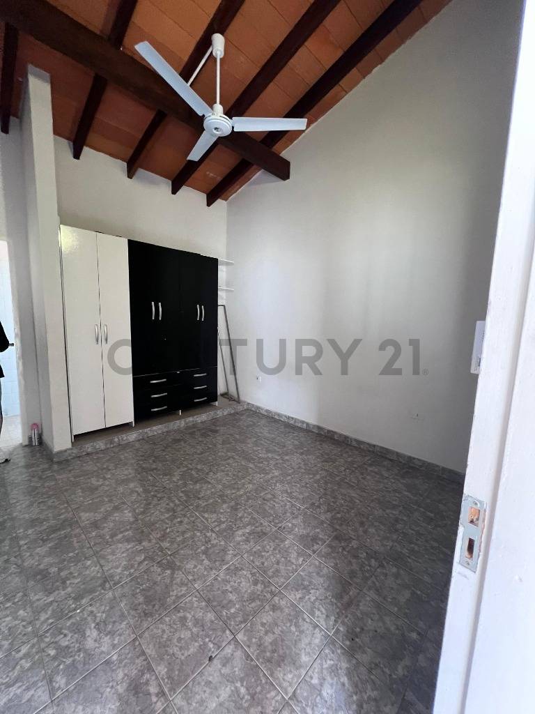 VENDO CASA EN ASUNCION BARRIO PETTIROSI - imagen 15
