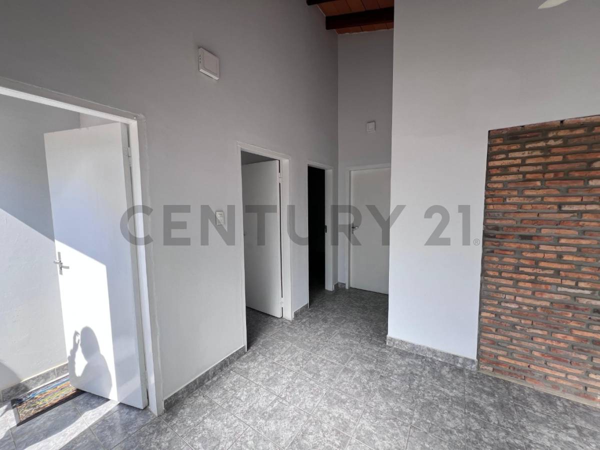 VENDO CASA EN ASUNCION BARRIO PETTIROSI - imagen 19
