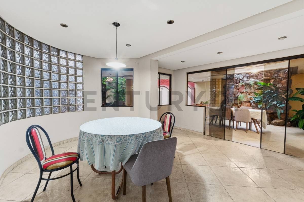 VENTA DE CASA EN RECOLETA - EXCELENTE UBICACIÓN - imagen 9