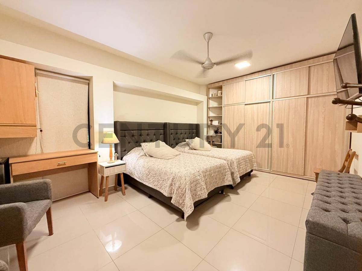 En venta residencia de 4 habitaciones en Bº Recoleta - 7