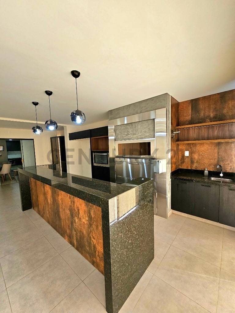 EN VENTA CASA DE 3 HABITACIONES EN EL BARRIO YCUA SATI - imagen 3