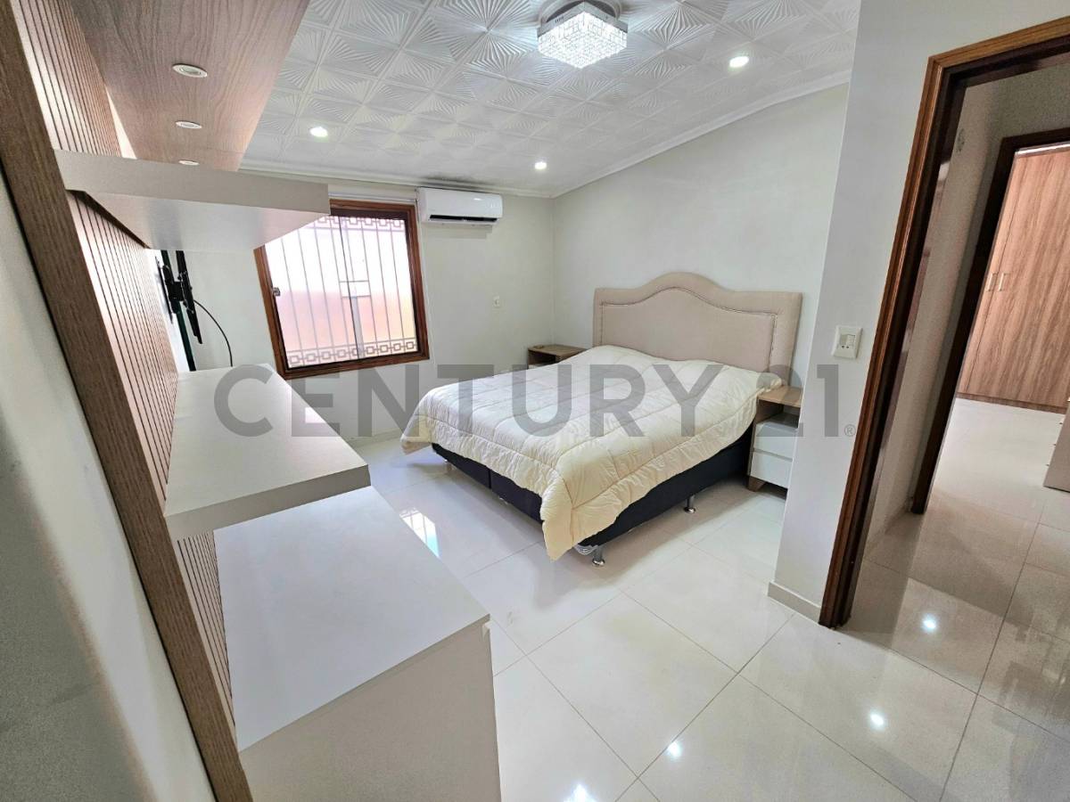 EN VENTA CASA DE 3 HABITACIONES EN EL BARRIO YCUA SATI - imagen 10