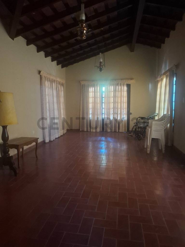 VENDO CASA COLONIAL EN SAJONIA - imagen 2
