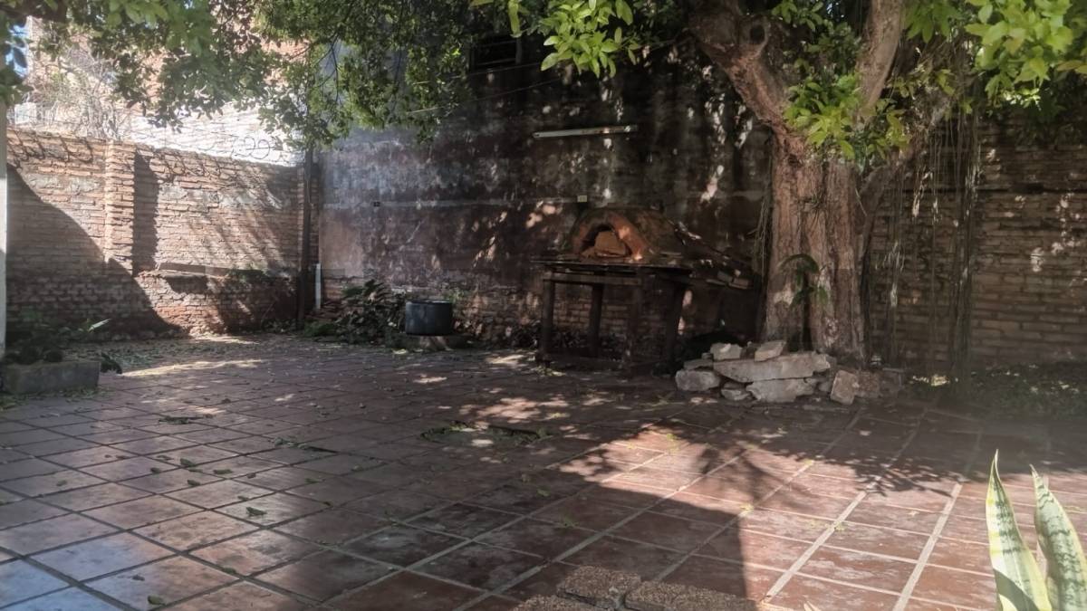 VENDO TERRENO EN SAJONIA ZONA DR PAIVA - 8