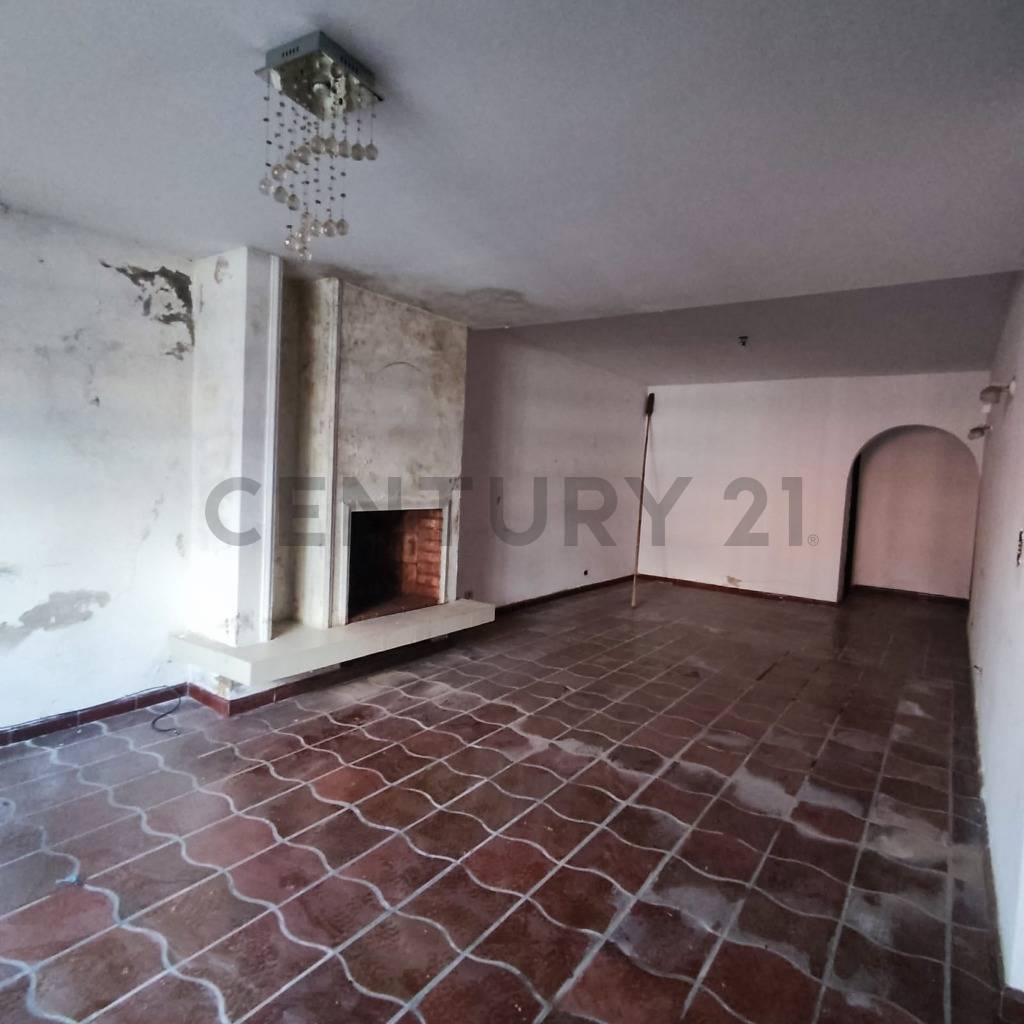 Casa en buen estado a la venta en Sajonia - imagen 2