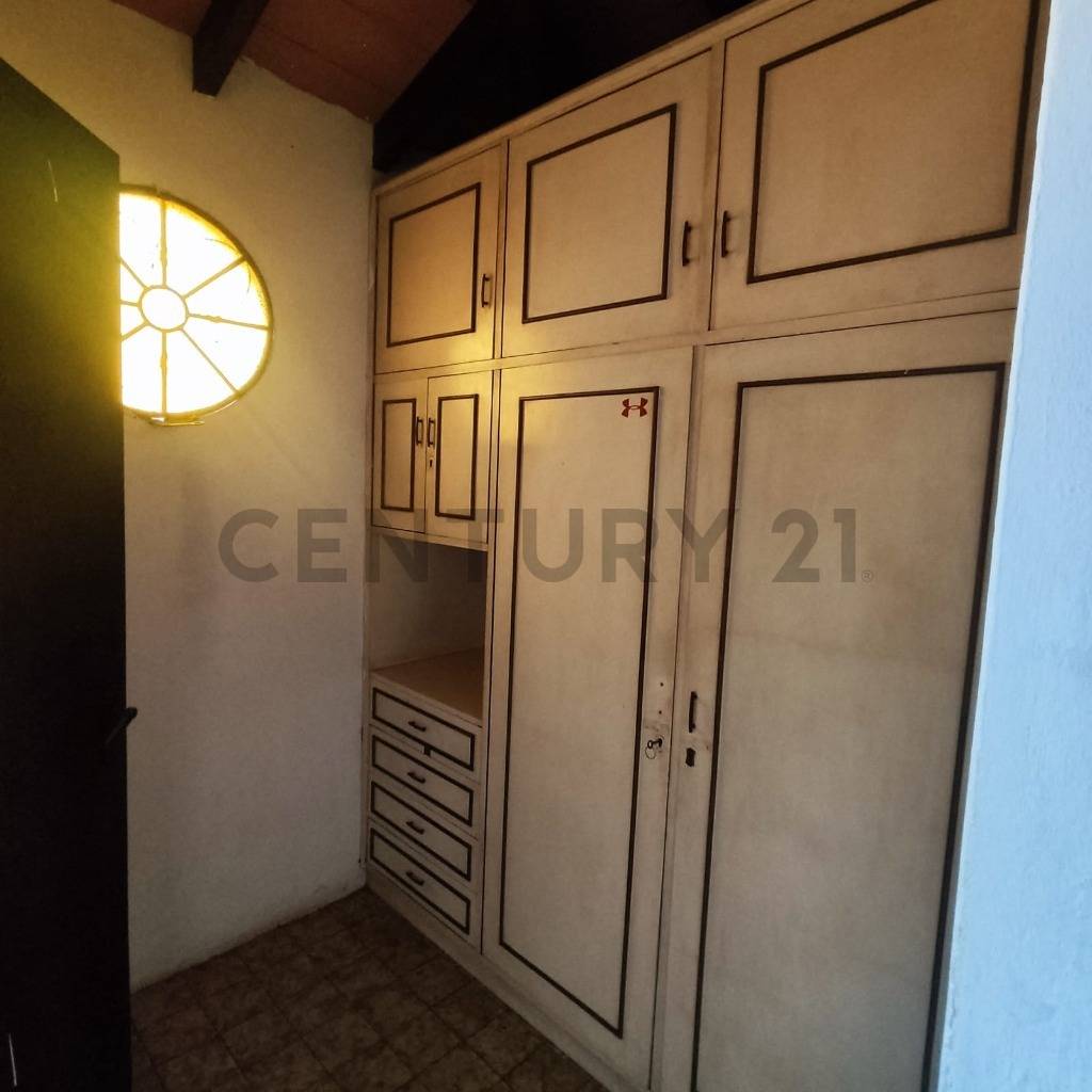 Casa en buen estado a la venta en Sajonia - imagen 8