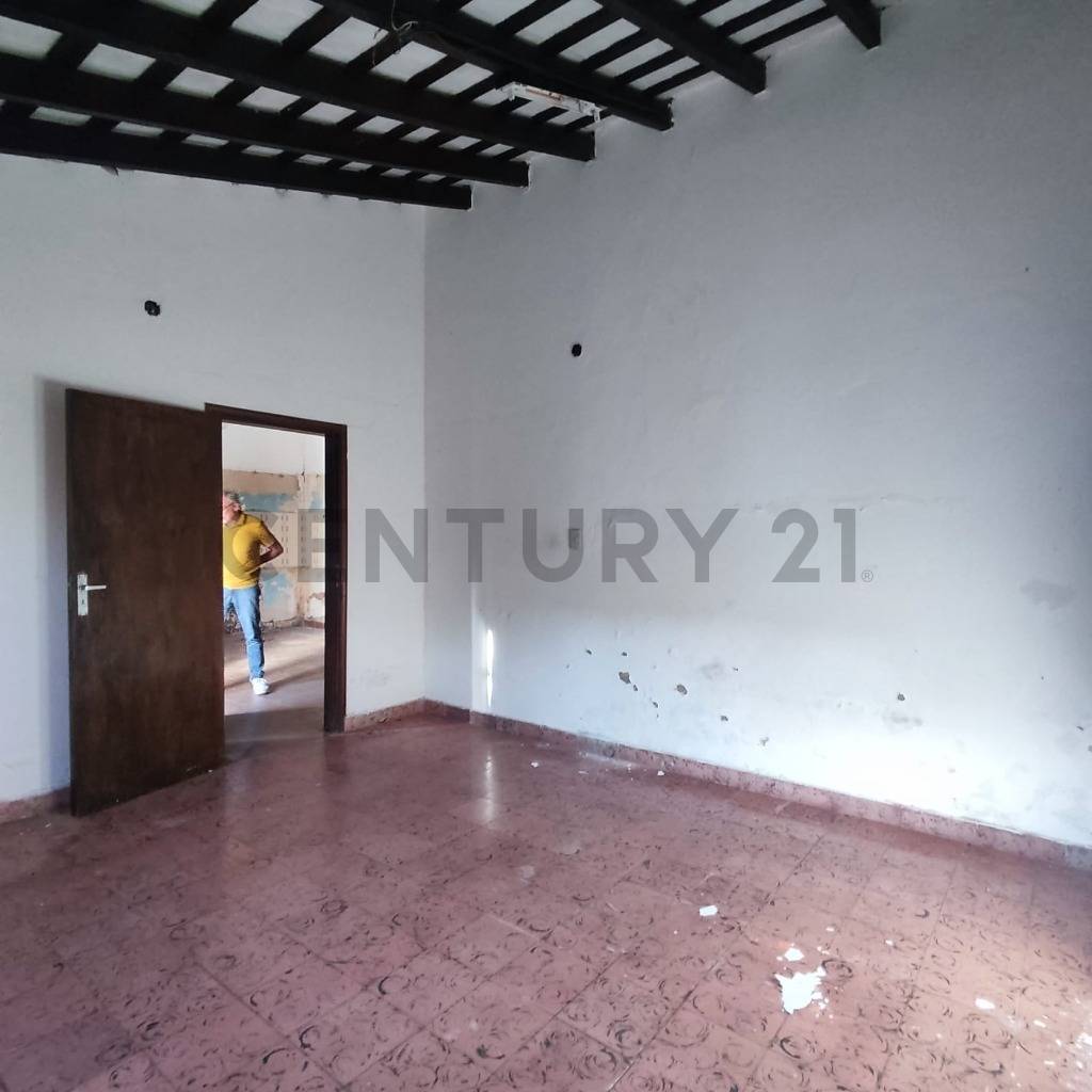 Casa en buen estado a la venta en Sajonia - imagen 12