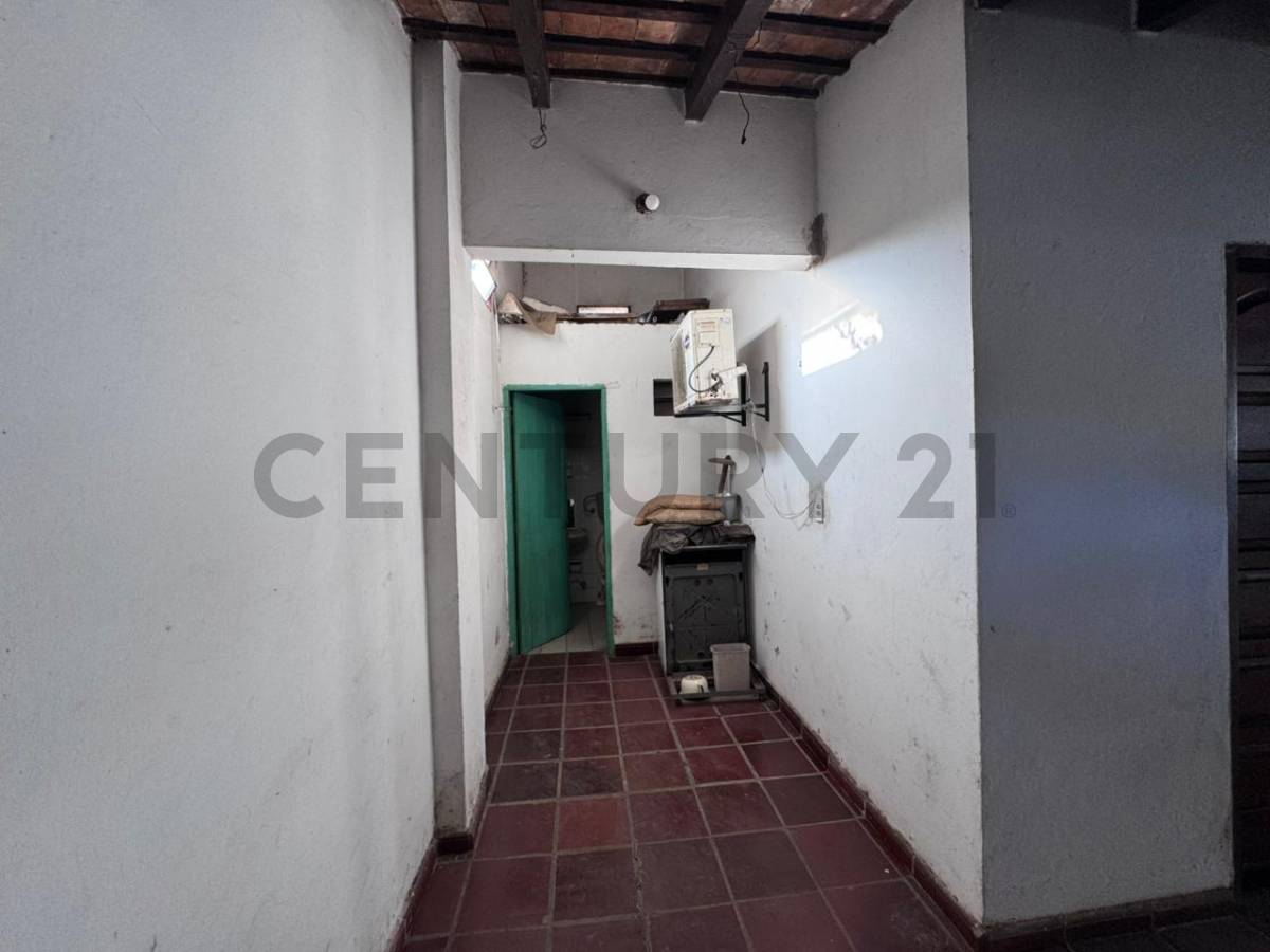 CASA A REFACCIONAR EN BA. SAN JORGE - imagen 9