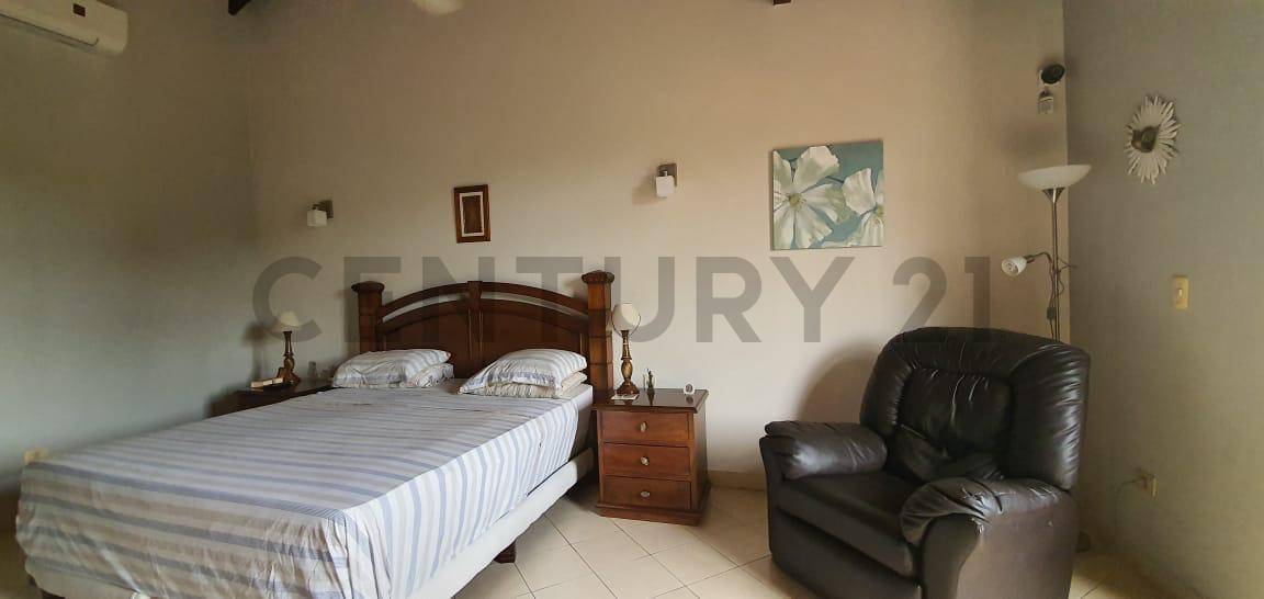 Vendo Residencia en Barrio San Pablo, Asunción - 8