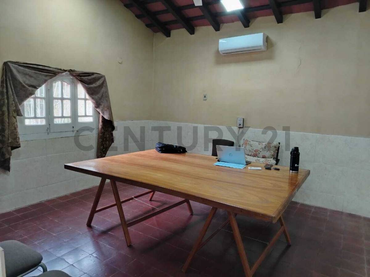 VENDO CASA C/ PATIO EN ASUNCIÓN, B° SAN VICENTE, EXCELENTE UBICACIÓN!! - 6