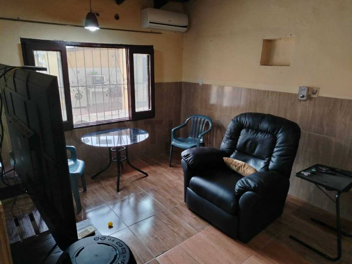 VENDO CASA C/ PATIO EN ASUNCIÓN, B° SAN VICENTE, EXCELENTE UBICACIÓN!! - 12