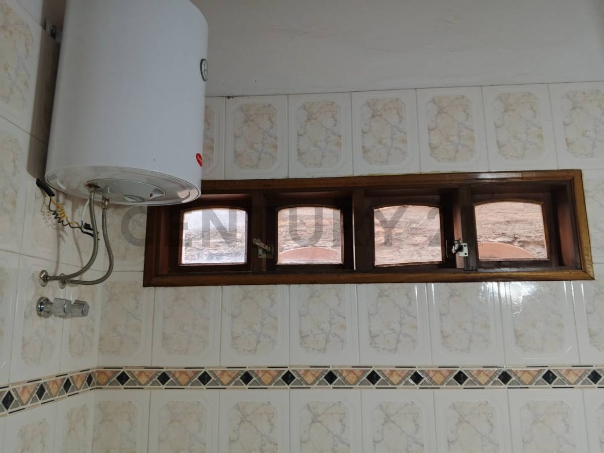 ¡Gran oportunidad en Barrio San Vicente! Casa de 2 niveles - imagen 15