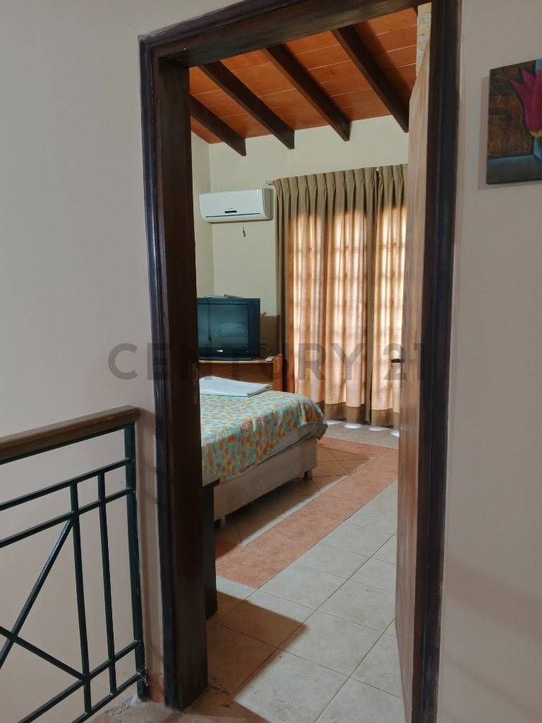 ¡Gran oportunidad en Barrio San Vicente! Casa de 2 niveles - imagen 21