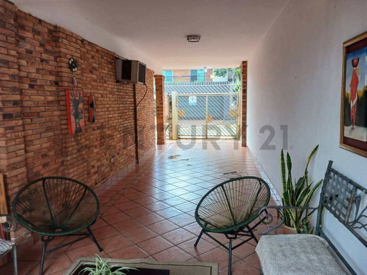 Vendo casa en San Vicente ideal para refaccionar - imagen 7