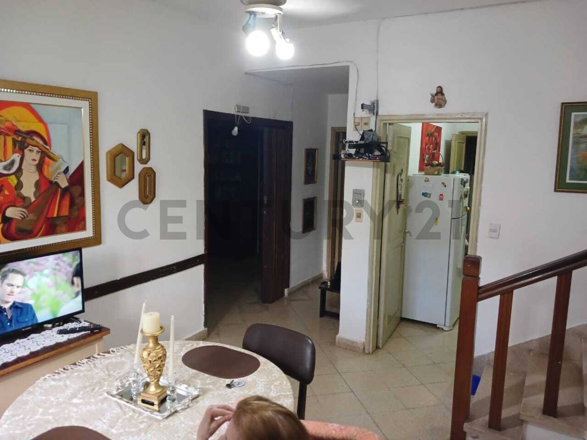 Vendo casa en San Vicente ideal para refaccionar - imagen 8