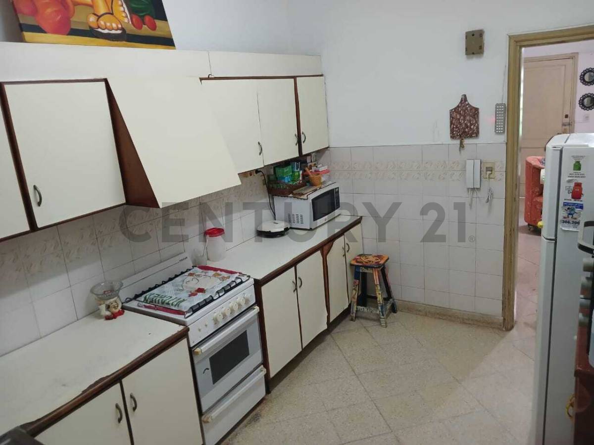 Vendo casa en San Vicente ideal para refaccionar - imagen 11