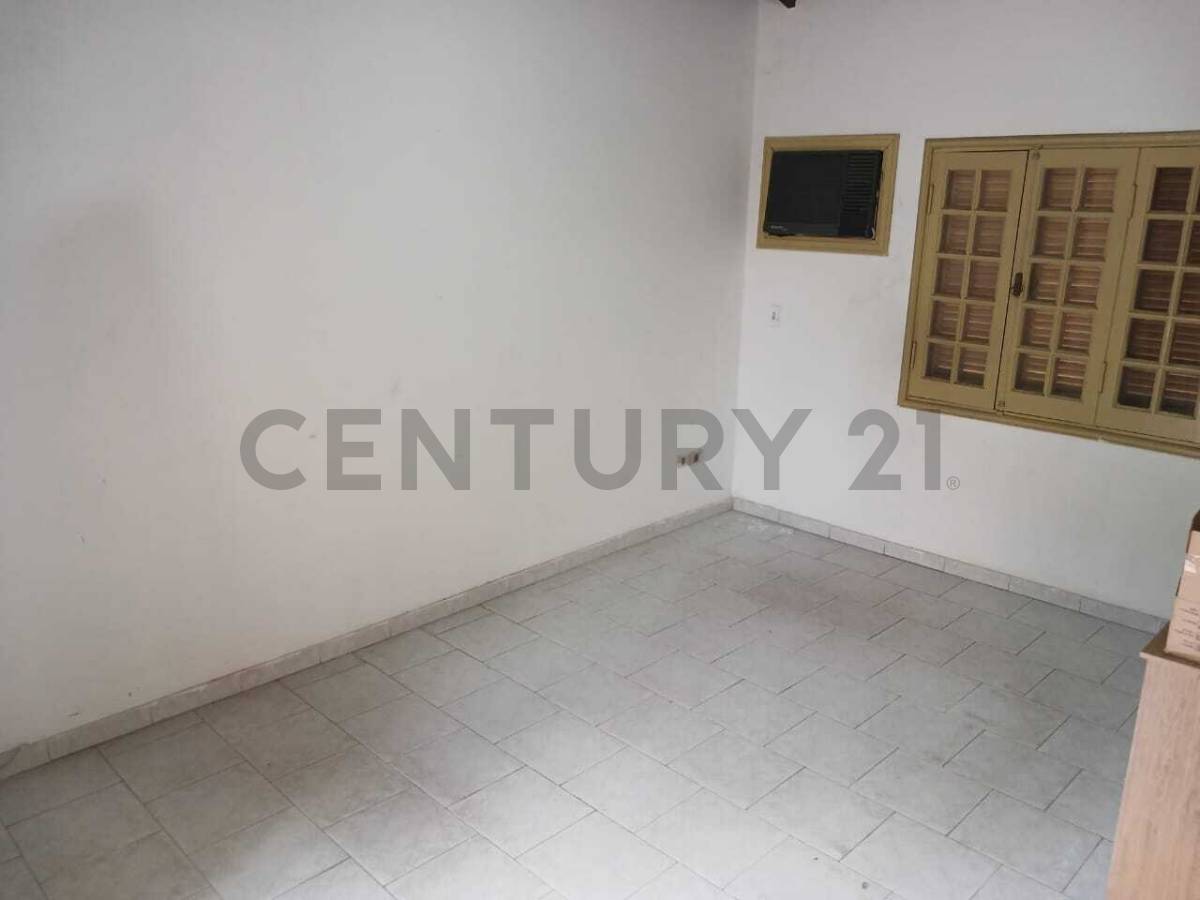 Vendo casa en San Vicente ideal para refaccionar - imagen 17