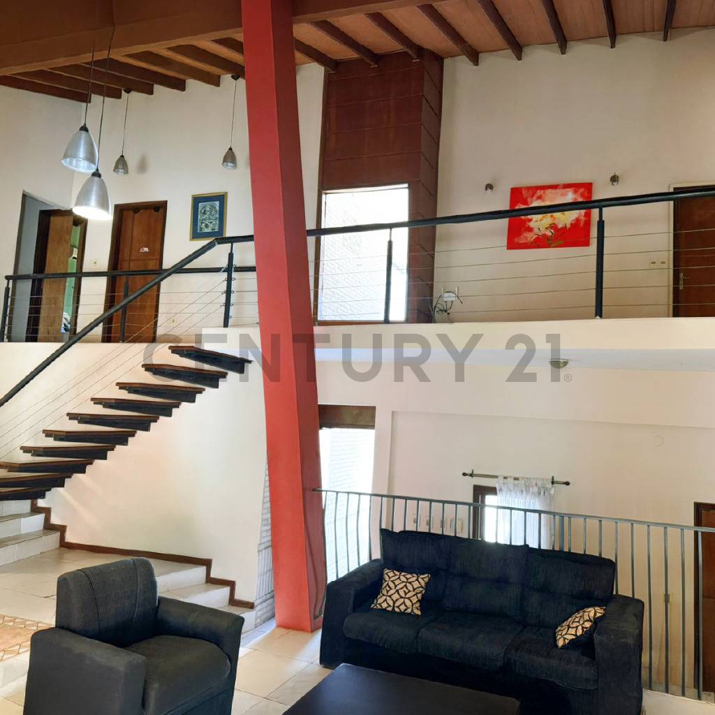 Una casa con firma de autor en Santa Librada, Asunción - imagen 4