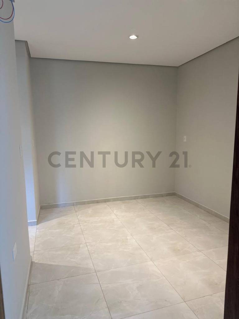 VENDO EXCELENTE DÚPLEX EN ASUNCIÓN - imagen 11