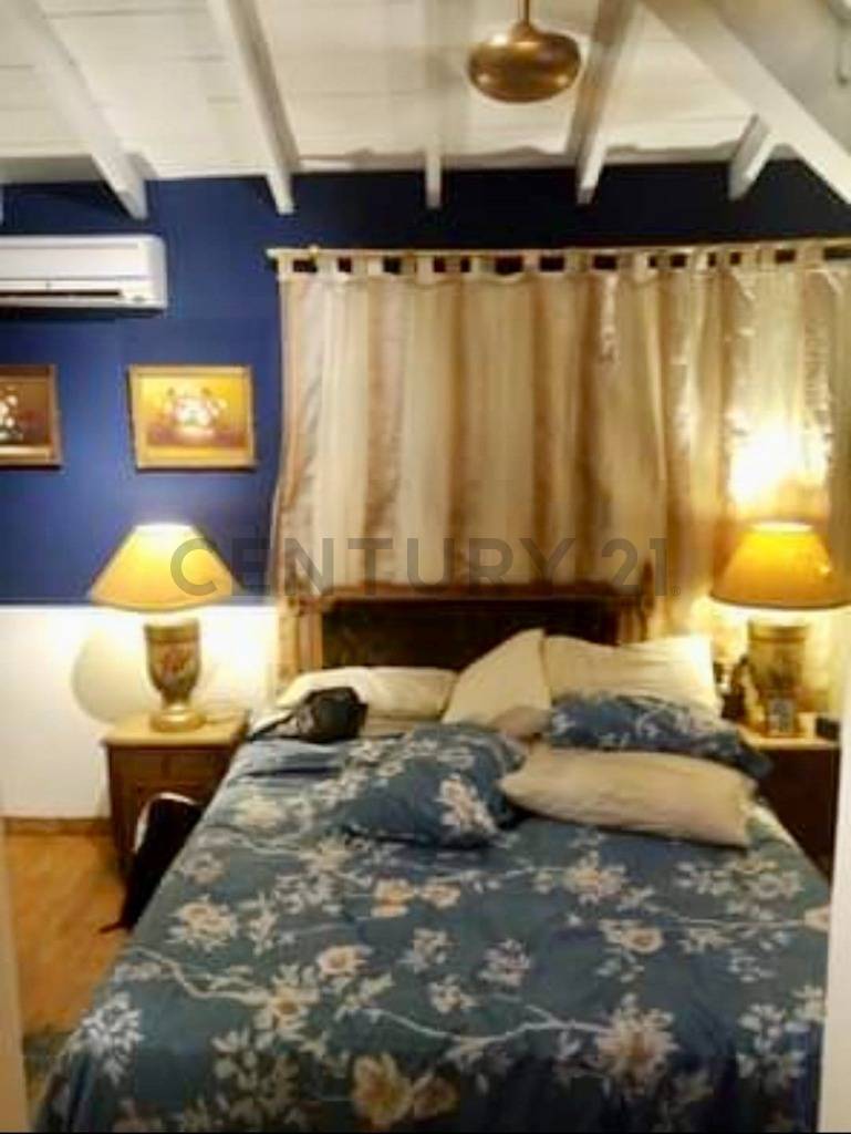 En venta amplia residencia zona UCA - imagen 10