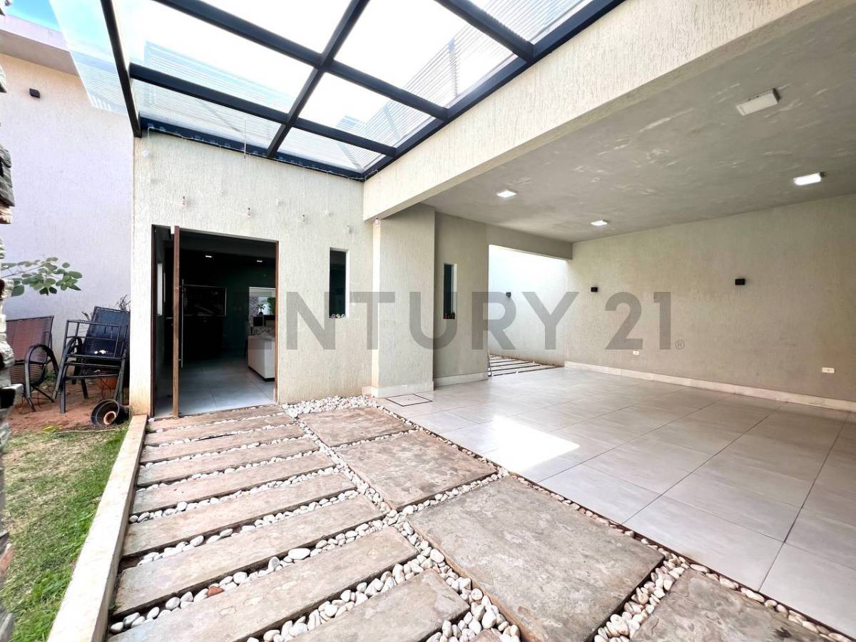 Vendo casa en excelente ubicación - imagen 4