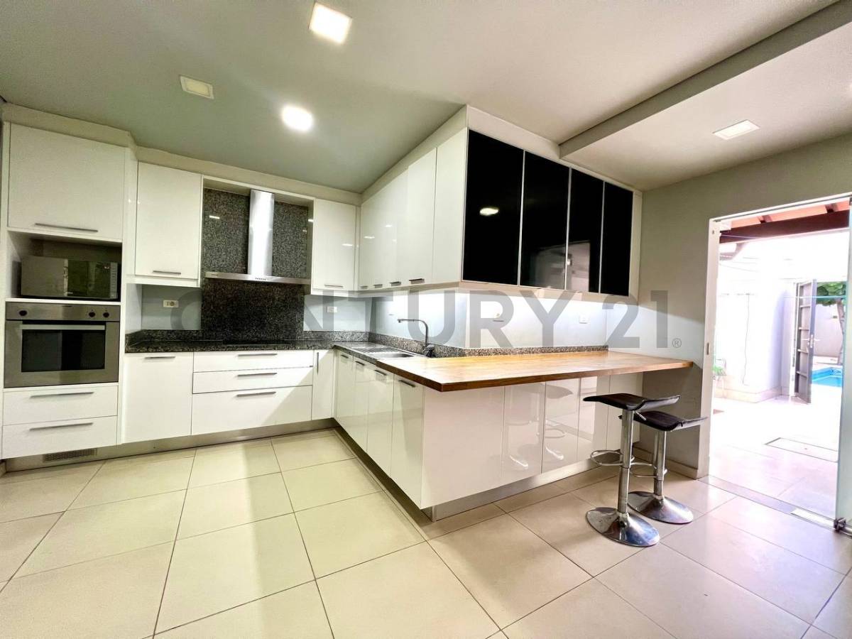 Vendo casa en excelente ubicación - imagen 7