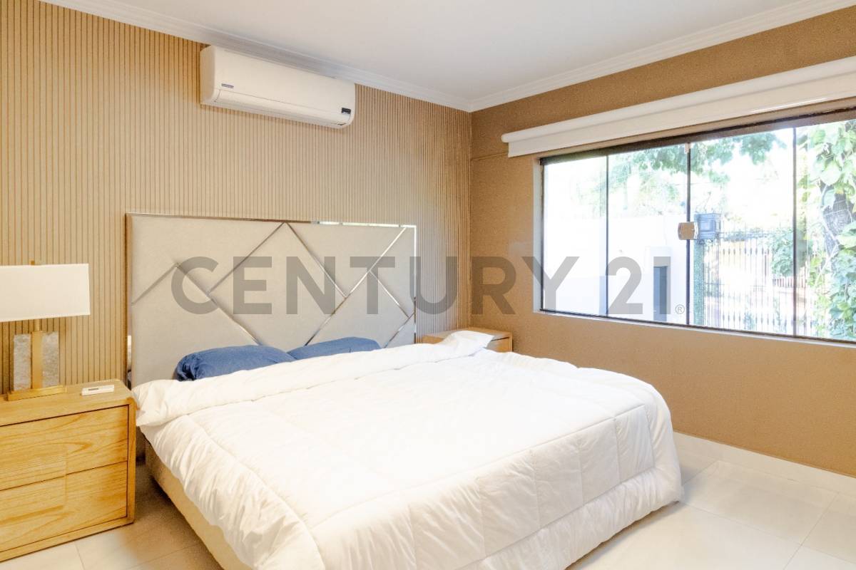 EXCLUSIVA RESIDENCIA EN VENTA | BARRIO SANTO DOMINGO - 9