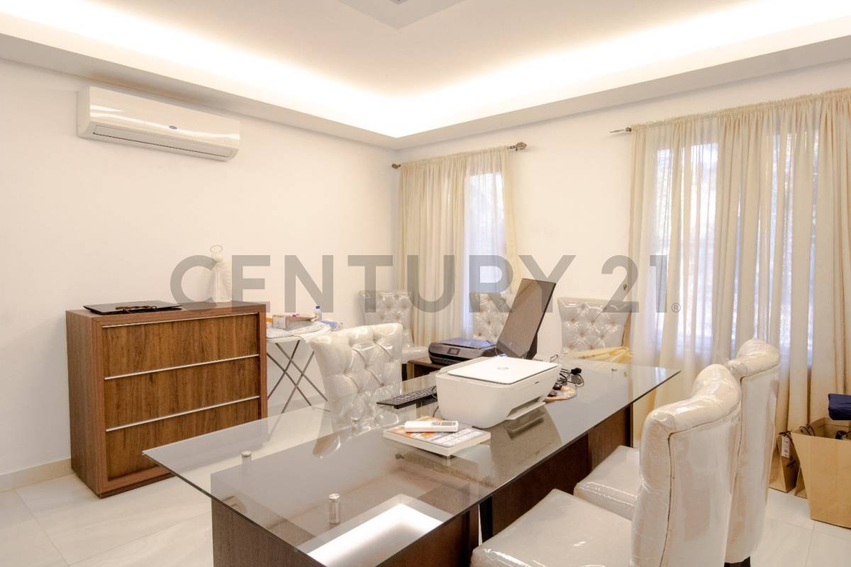 EXCLUSIVA RESIDENCIA EN VENTA | BARRIO SANTO DOMINGO - 10