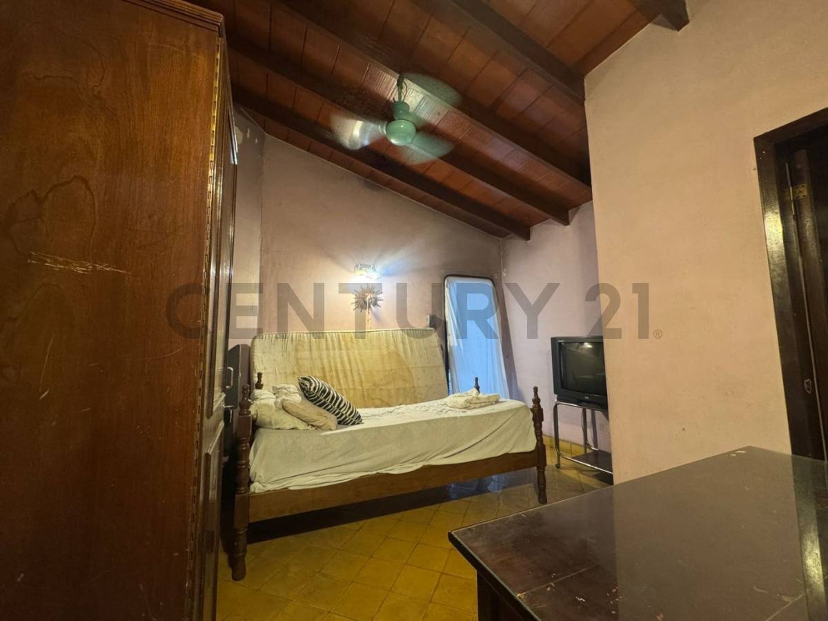 VENDO CASA A REFACCIONAR SOBRE AVDA. SANTISIMO SACRAMENTO - imagen 6