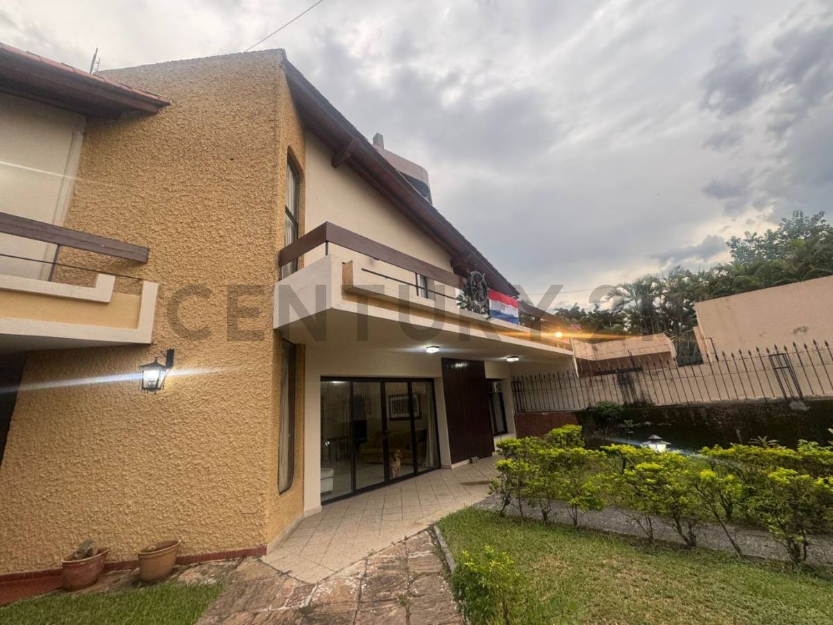 VENDO CASA A REFACCIONAR SOBRE AVDA. SANTISIMO SACRAMENTO - imagen 16