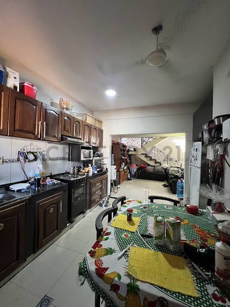 En Venta Residencia- B° Trinidad - 6