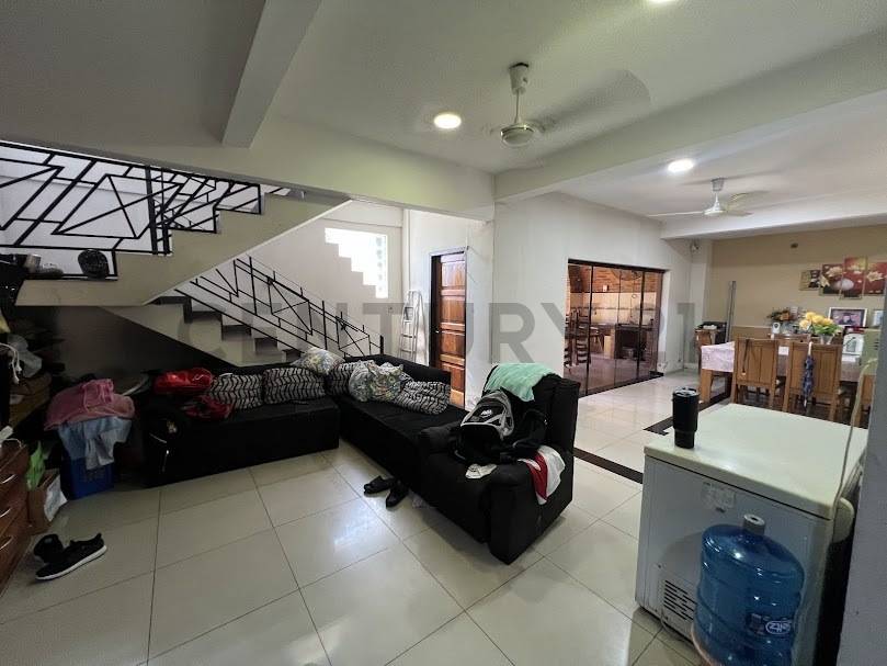 En Venta Residencia- B° Trinidad - 8