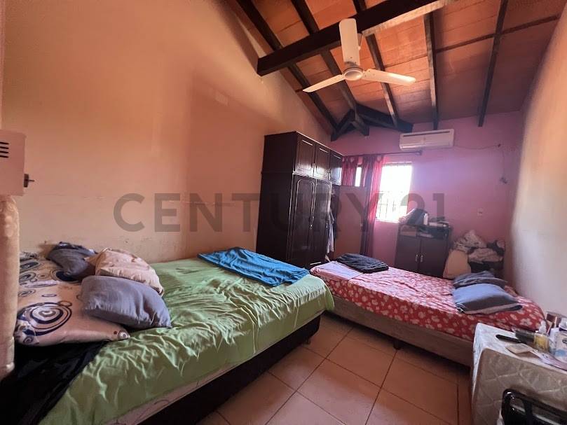 En Venta Residencia- B° Trinidad - 12