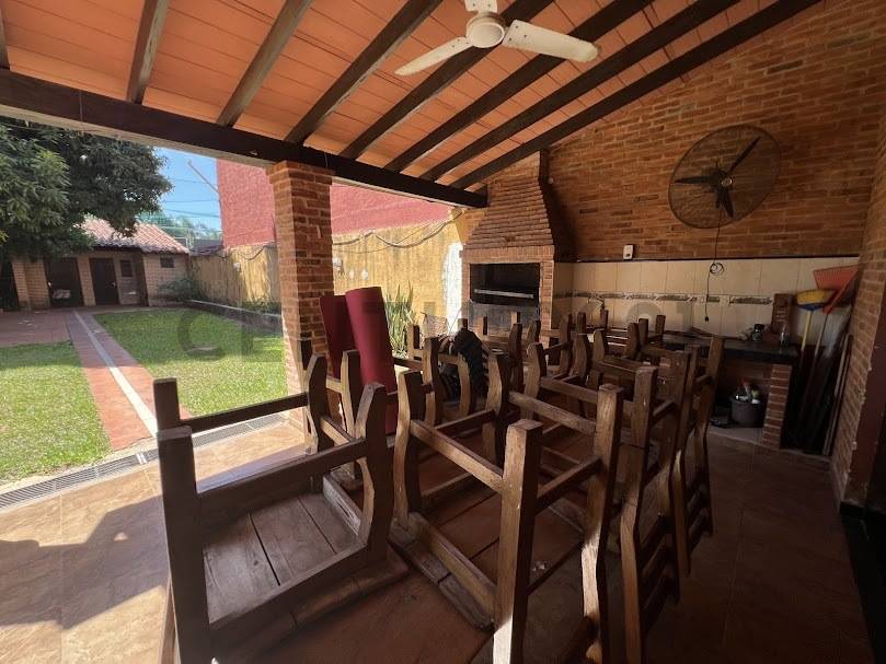 En Venta Residencia- B° Trinidad - 14