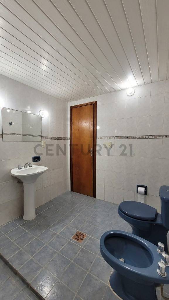 EN VENTA AMPLIA PROPIEDAD IDEAL PARA DESARROLLO A PASOS DE SANTISIMA TRINIDAD - imagen 7