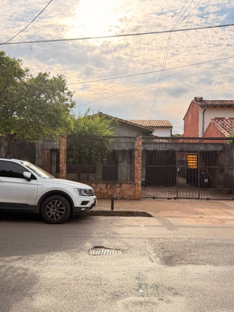 OFERTA CASA A PRECIO DE TERRENO - BARRIO VILLA AURELIA - 1
